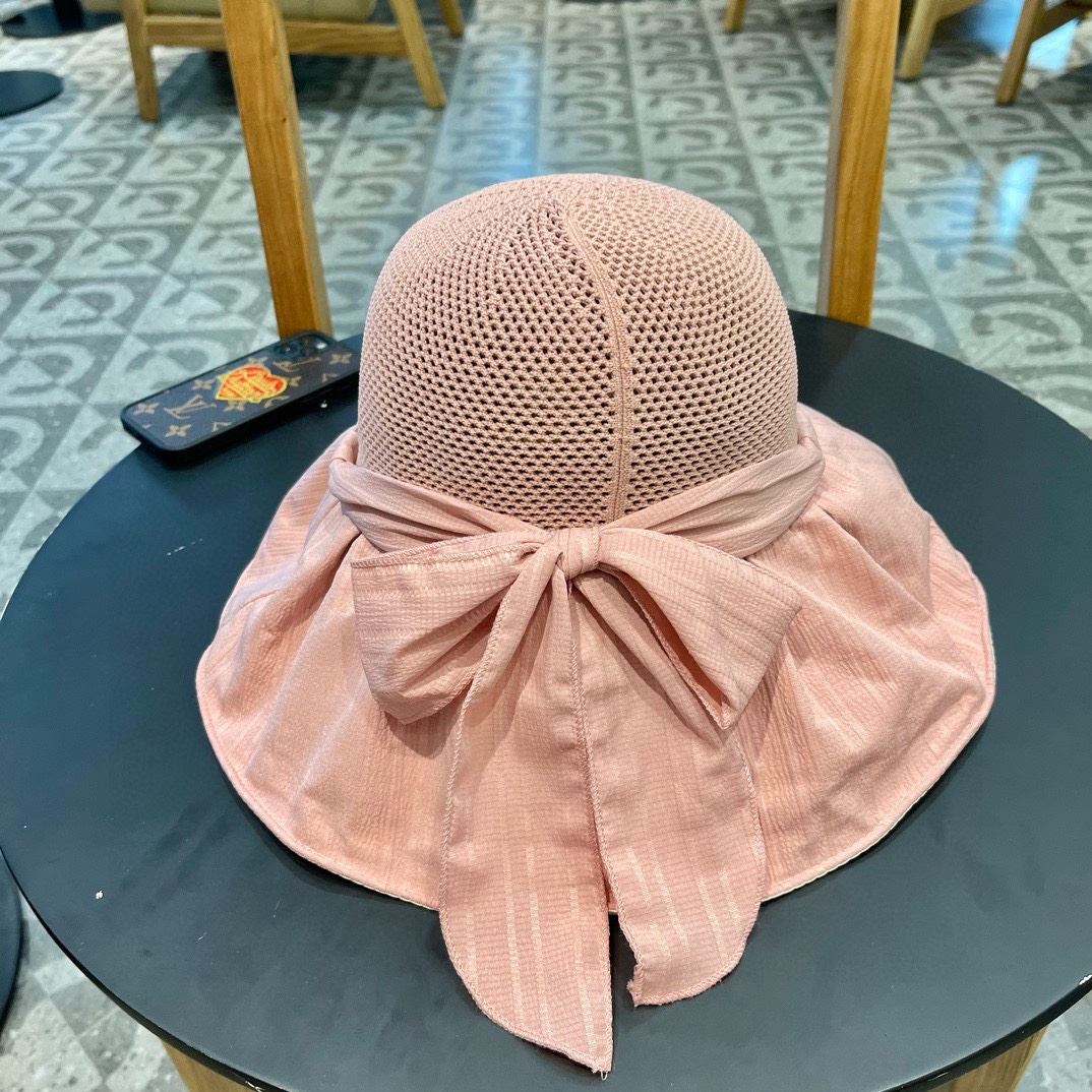 Christian Dior Caps